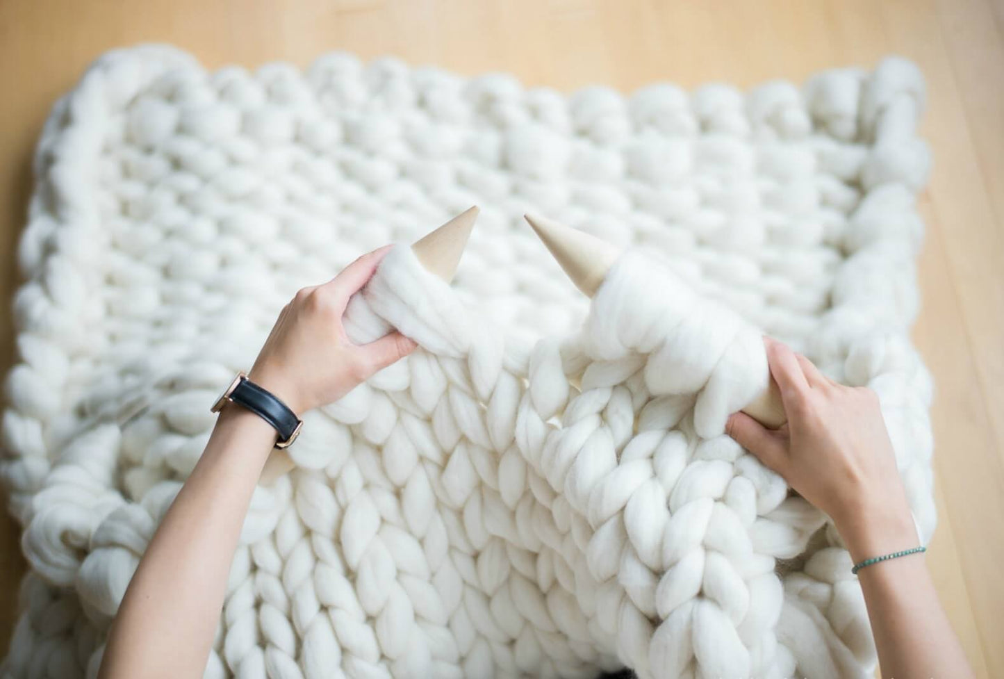 Luxurious Throw Blanket Knitting Pattern