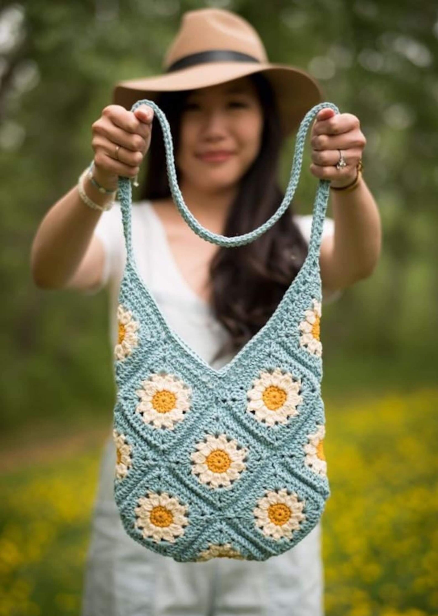 Summer Days Daisy Bag Crochet Pattern