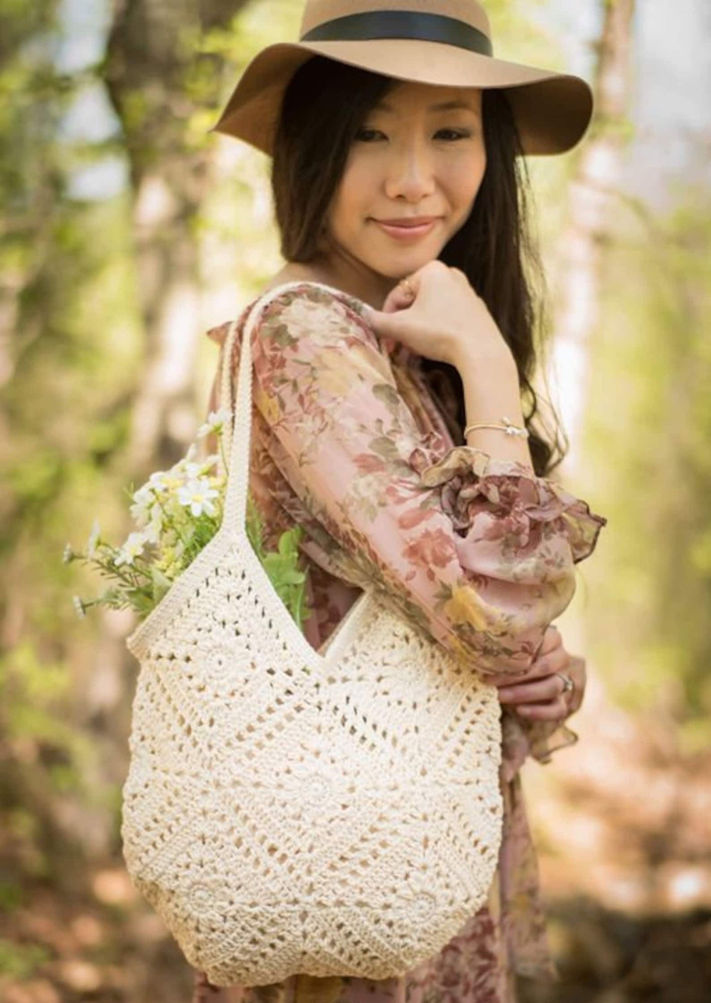 Breezy Days Daisy Bag Crochet Pattern